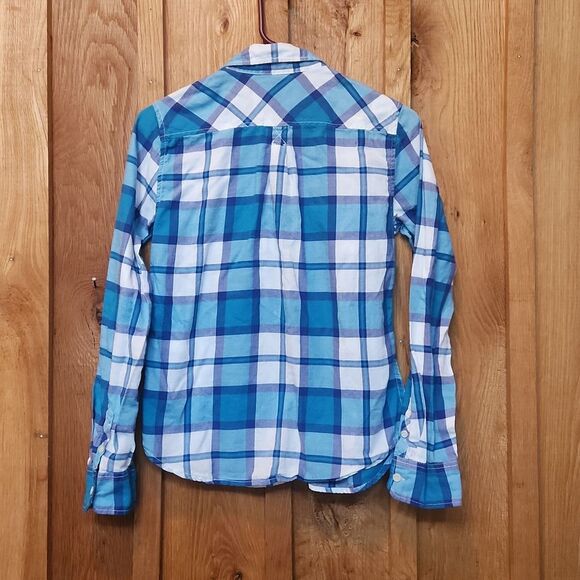 American Eagle Long Sleeve Button Down Flannel Shirt, Small, Blue & White Plaid - Picture 2 of 6